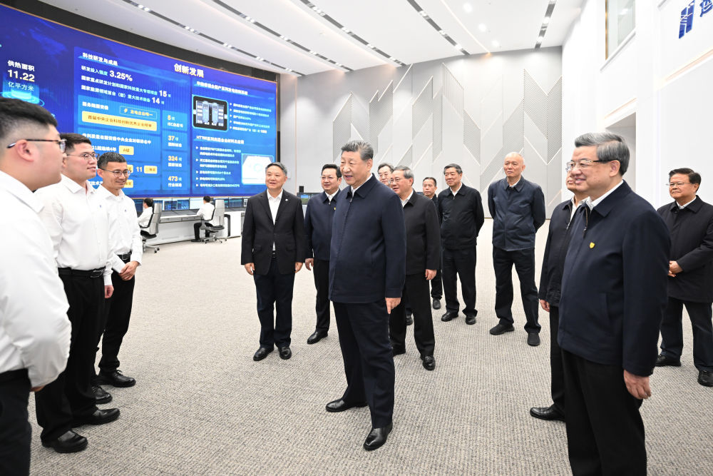 新华图讯丨习近平在河北雄安新区考察